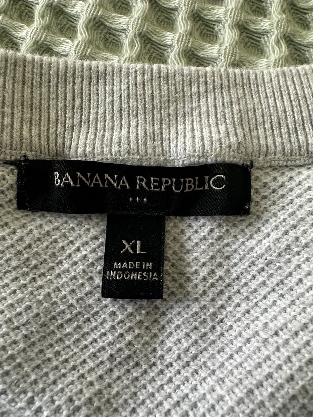 Banana Republic Men's Henley Sweater Long Sleeve 100% Cotton- Light Gray Size XL